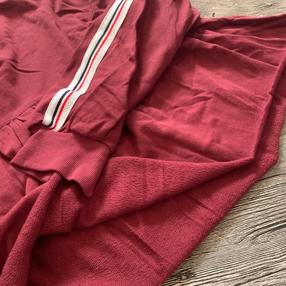 Long Sleeve Wine Crop Top - Picture 4 of 5